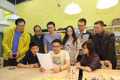 李克强总理五四青年节给开云游戏平台学生创客回信1 李克强总理五四青年节给开云游戏平台学生创客回信1
