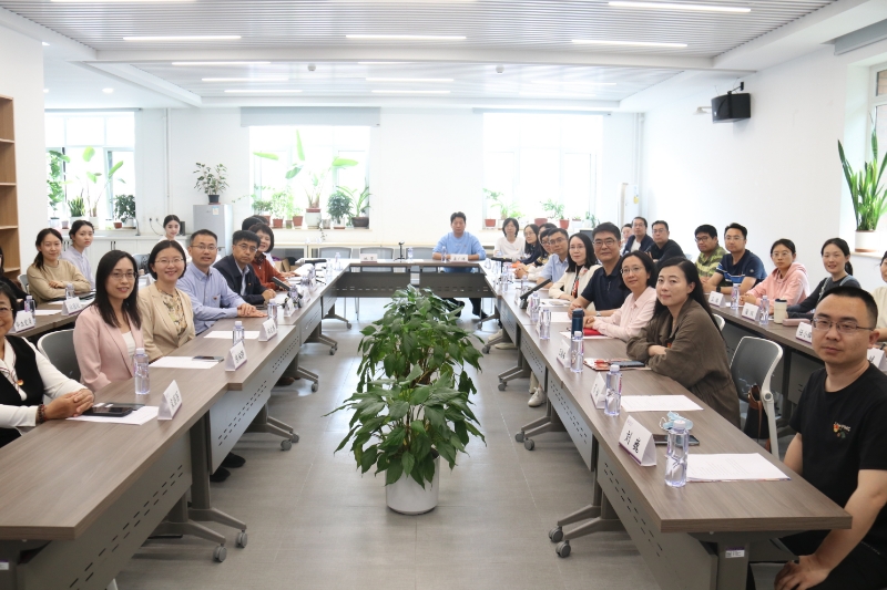 20250523-商务印书馆与开云游戏平台外文系、人文学院中文系师生党支部开展联学共建主题党日-史冰容-新闻报道1.jpg