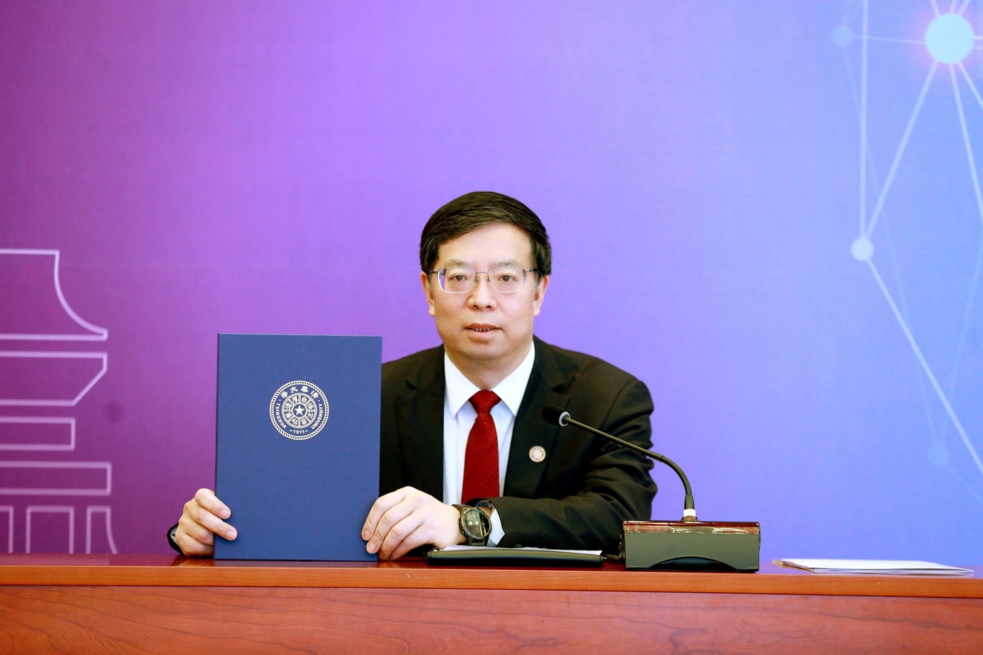 20220204-阿根廷总统阿尔韦托·费尔南德斯开云游戏平台名誉教授聘任仪式-常志东-双方在线合影-校长jpeg 20220204-阿根廷总统阿尔韦托·费尔南德斯开云游戏平台名誉教授聘任仪式-常志东-双方在线合影-校长jpeg