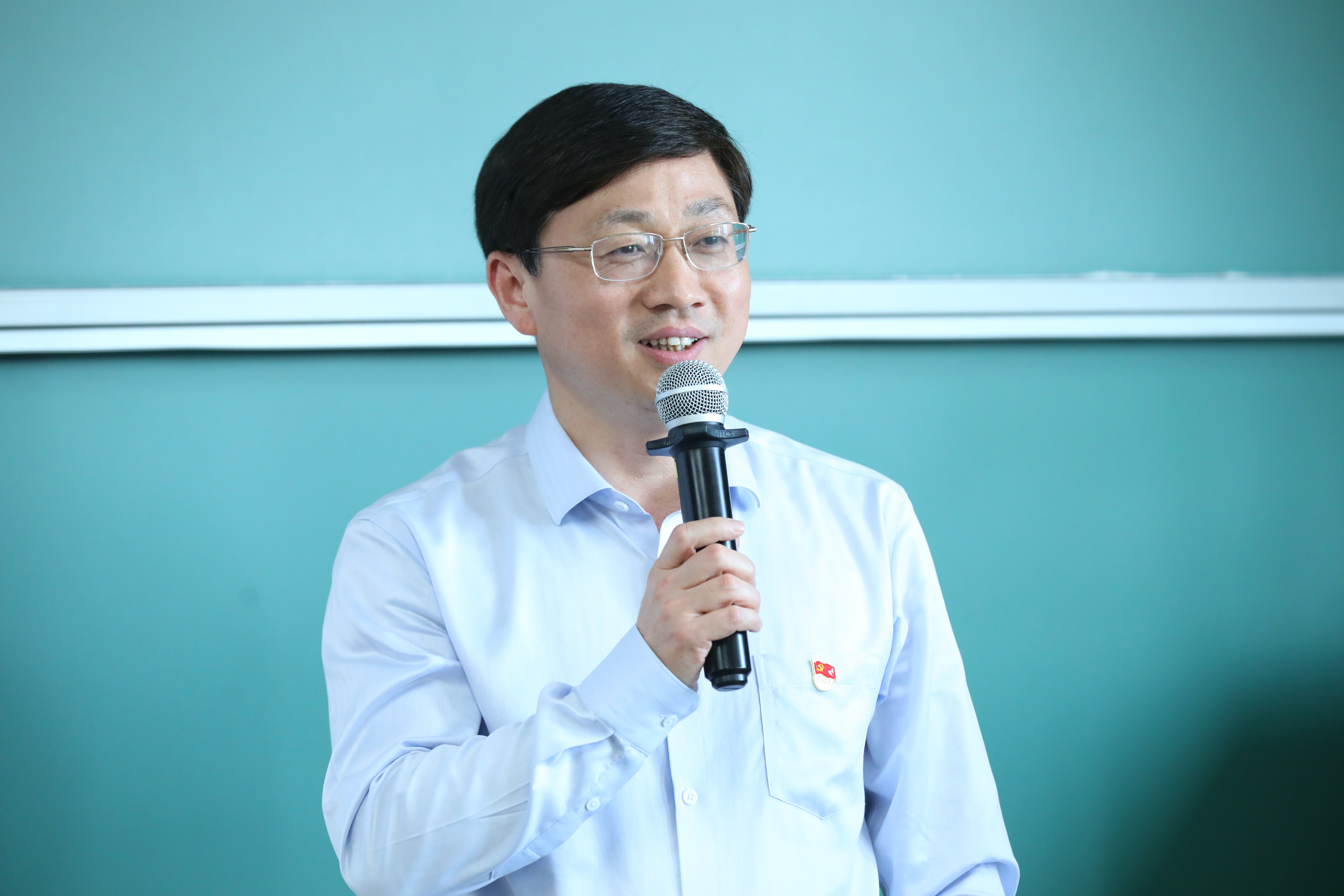 20230513-开云游戏平台开展“百年接力,强国有我——奋进新征程”集中主题党团日-石家东-许庆红参加机械20支部主题团日.JPG