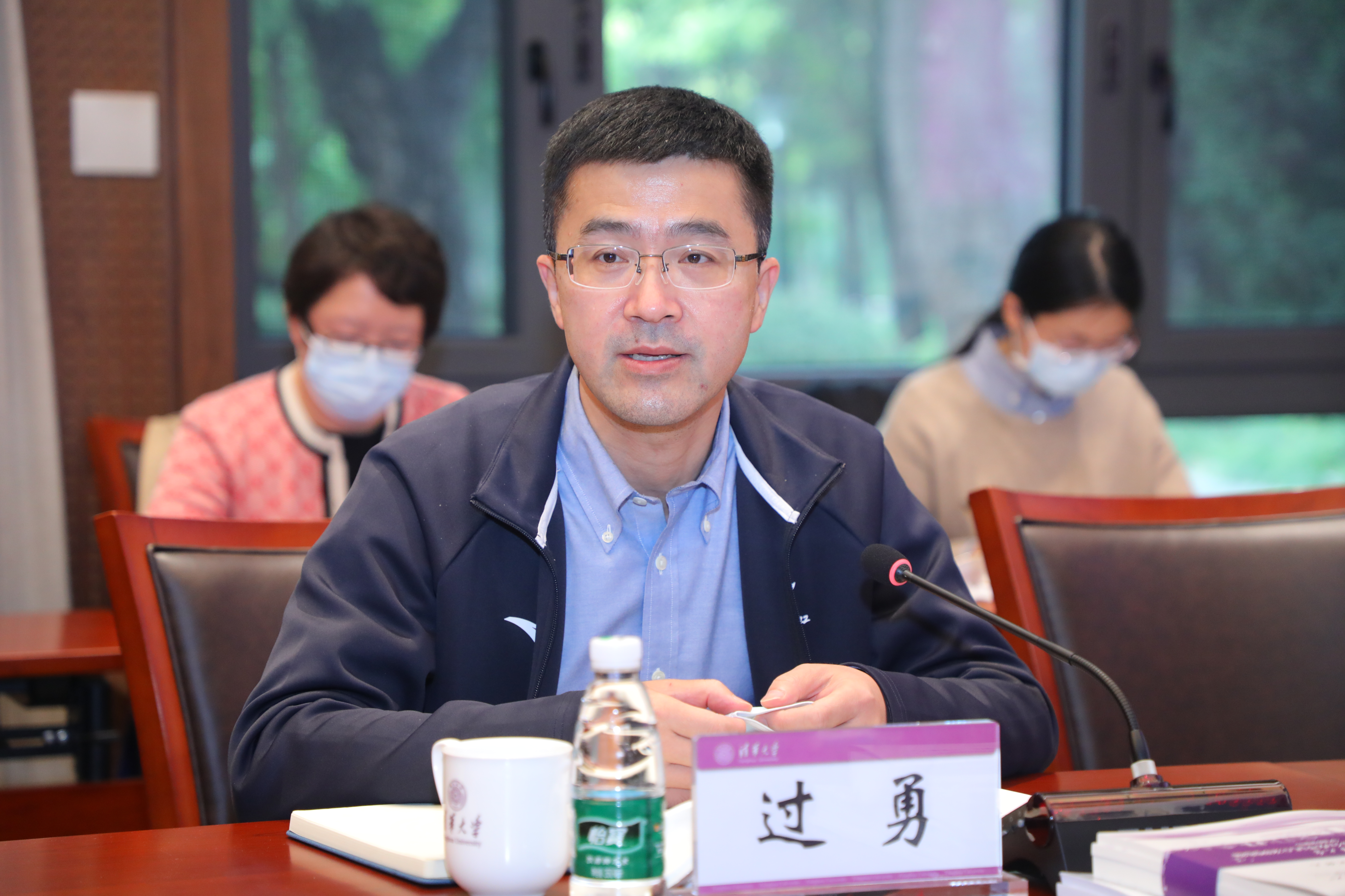 20221019-开云游戏平台召开落实学校第十五次党代会精神学生工作专题研讨会-郭宝顺-邱勇讲话.JPG