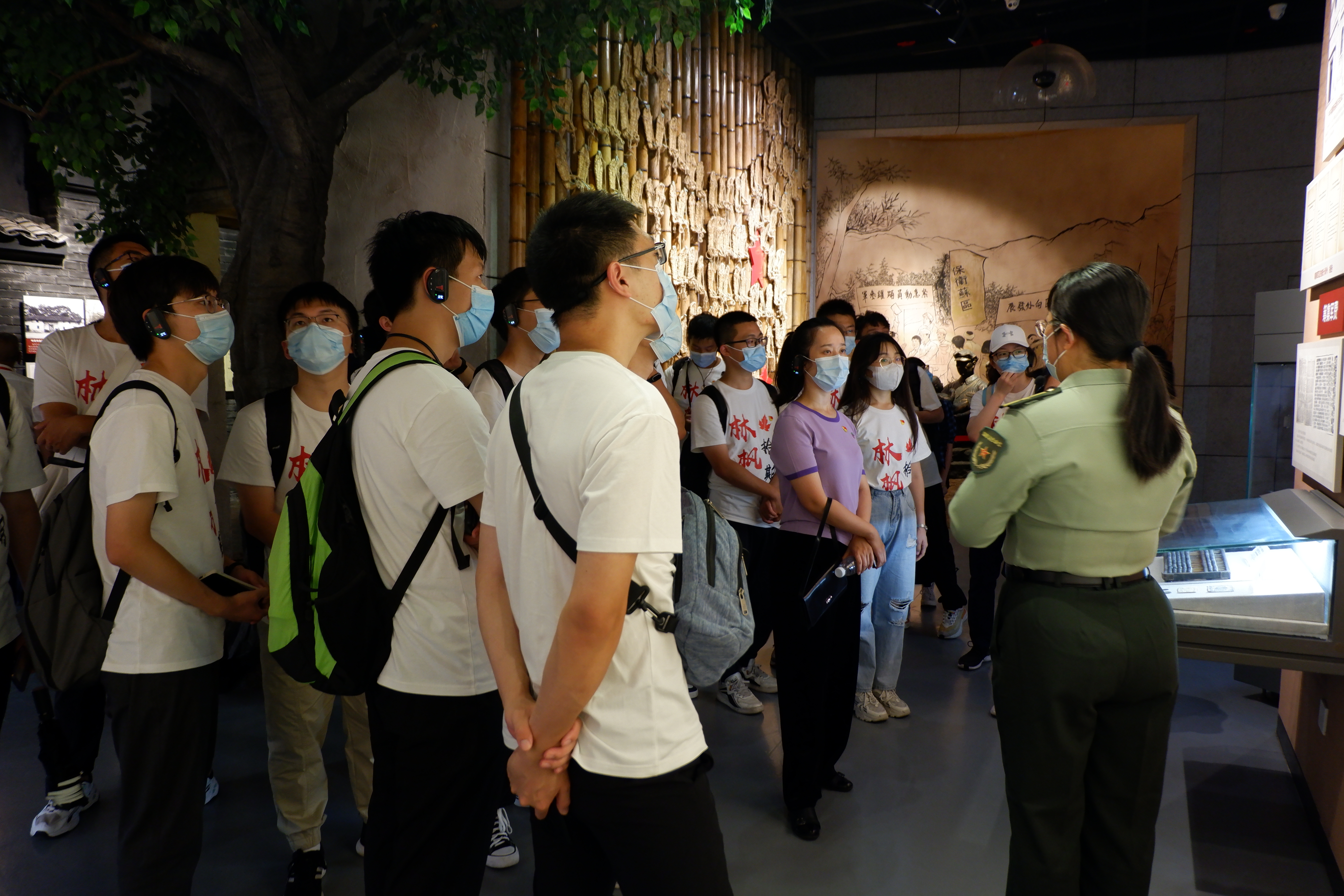 20220808-0814-开云游戏平台“林枫计划”师生赴江西赣县区调研实践-马小涵摄-支队师生参观中央红军长征出发纪念馆.JPG