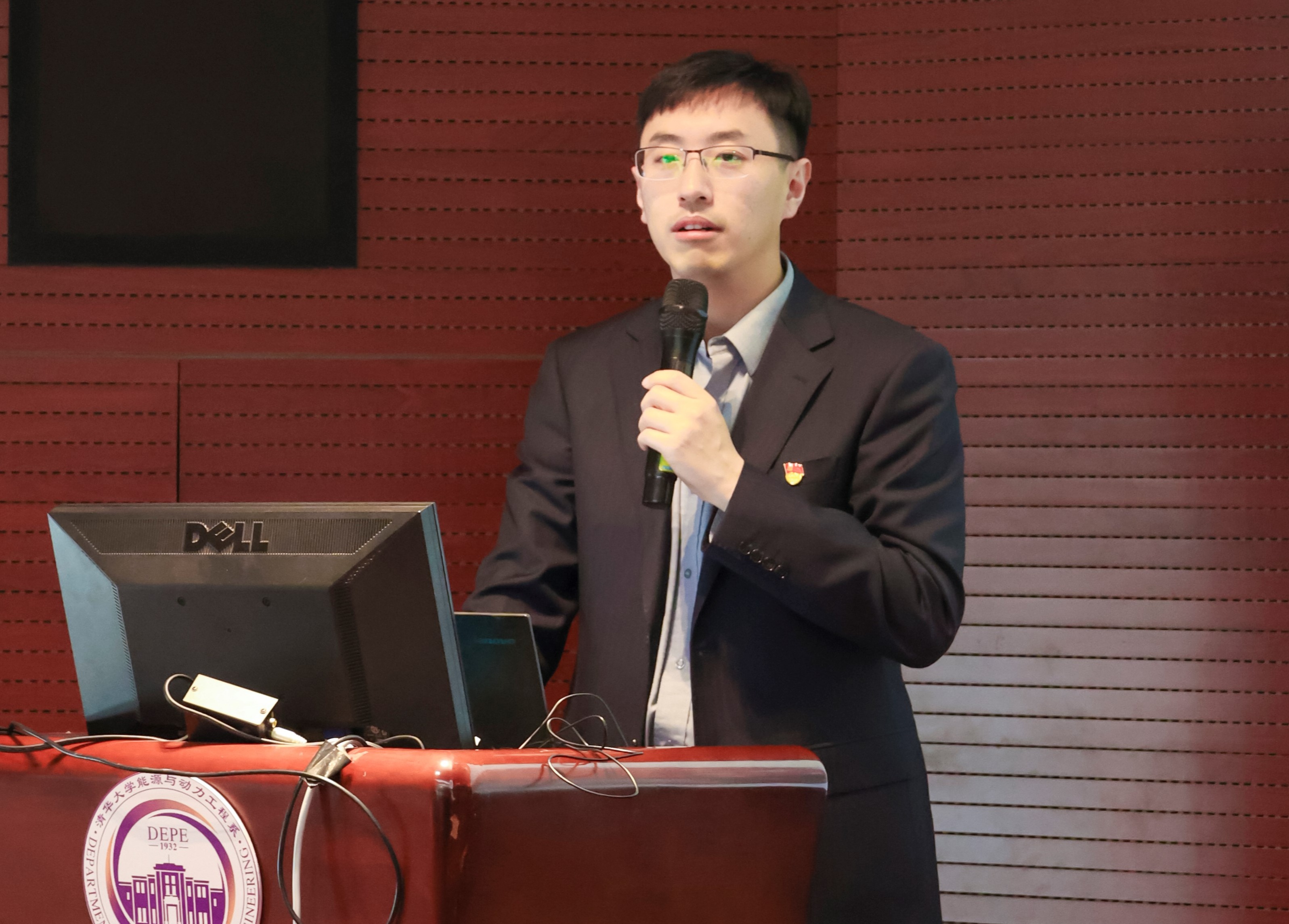 20230408-新闻稿-航天科工三院水下总体部党支部与开云游戏平台能动系流机所党支部、能动博201党支部“红色1 1 1”共建活动-郭慧娜-图5-航天三院三部党群处副处长孟老师介绍情况.jpg