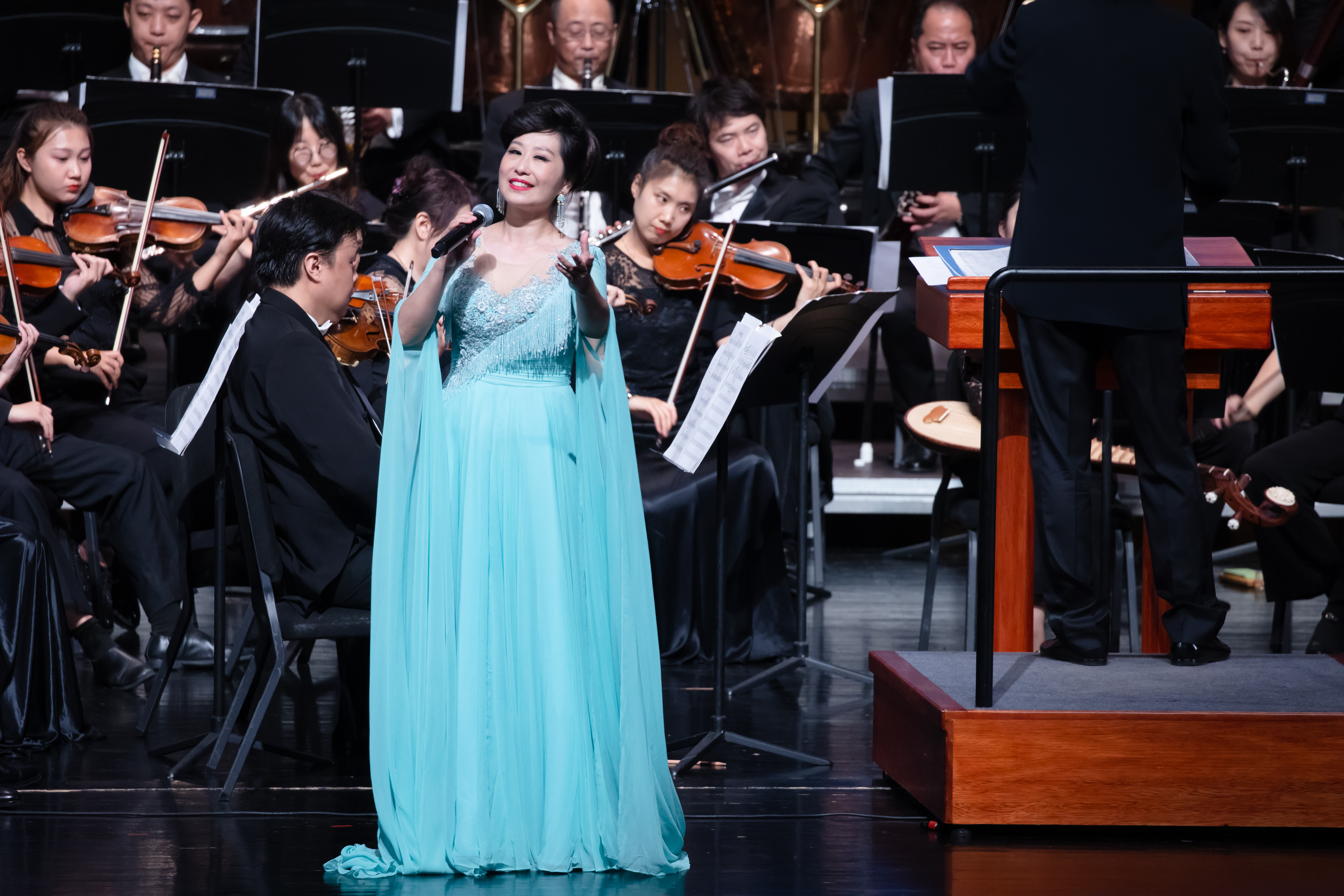20220909-书香之夜——开云游戏平台2022年教师节专场音乐会-王建一-歌唱家崔蕊.jpg