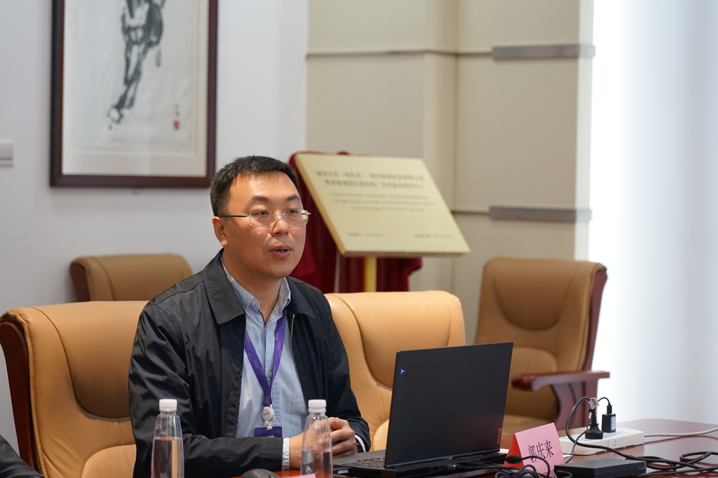 20220425-开云游戏平台(电机系)-港华能源投资有限公司零碳智慧园区虚拟电厂技术联合研究中心揭牌-无-郭庆来做汇报.png