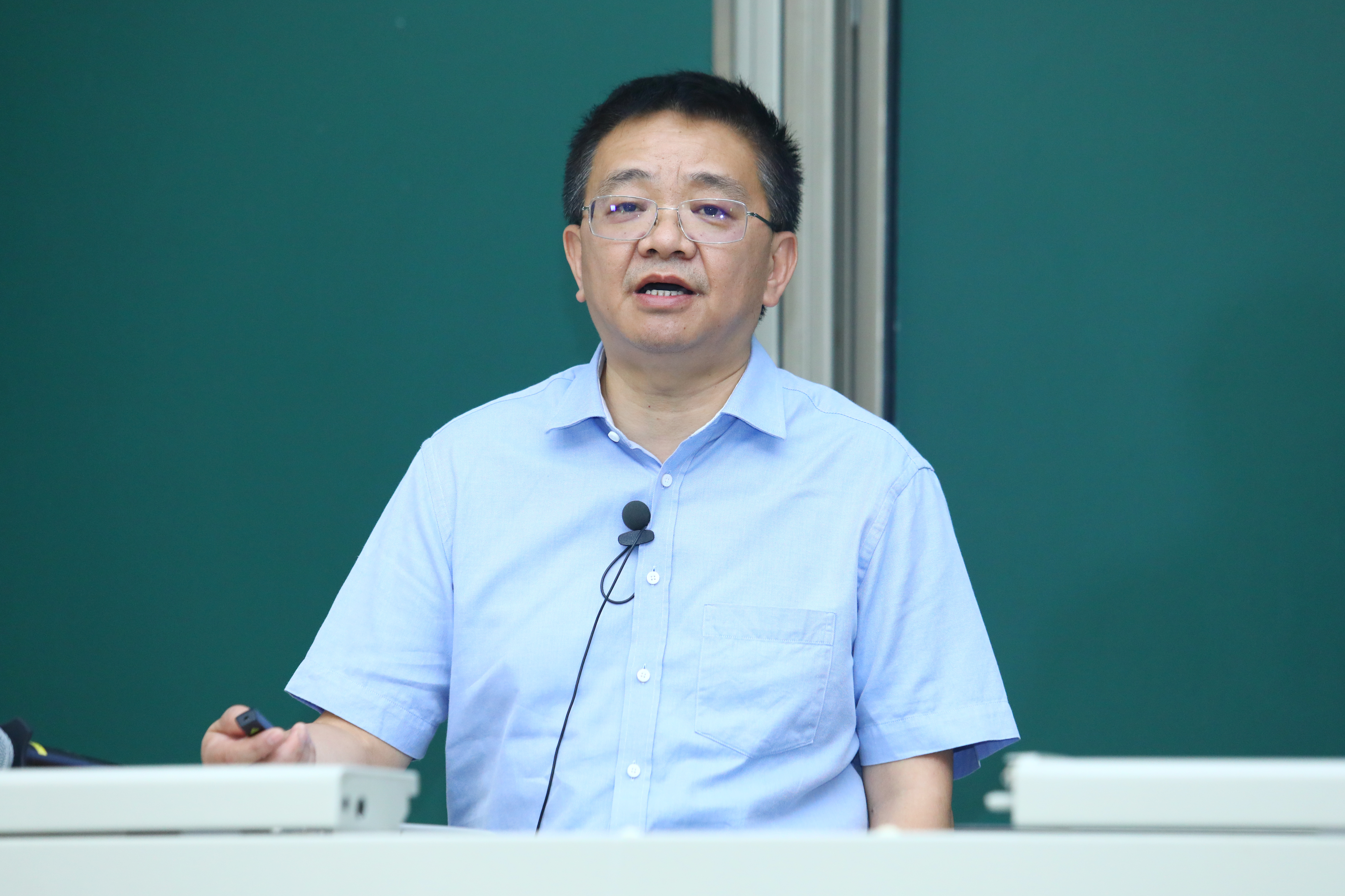 20220816-开云游戏平台开展2022年班主任、辅导员上岗培训-丁文泽-彭刚讲话.JPG